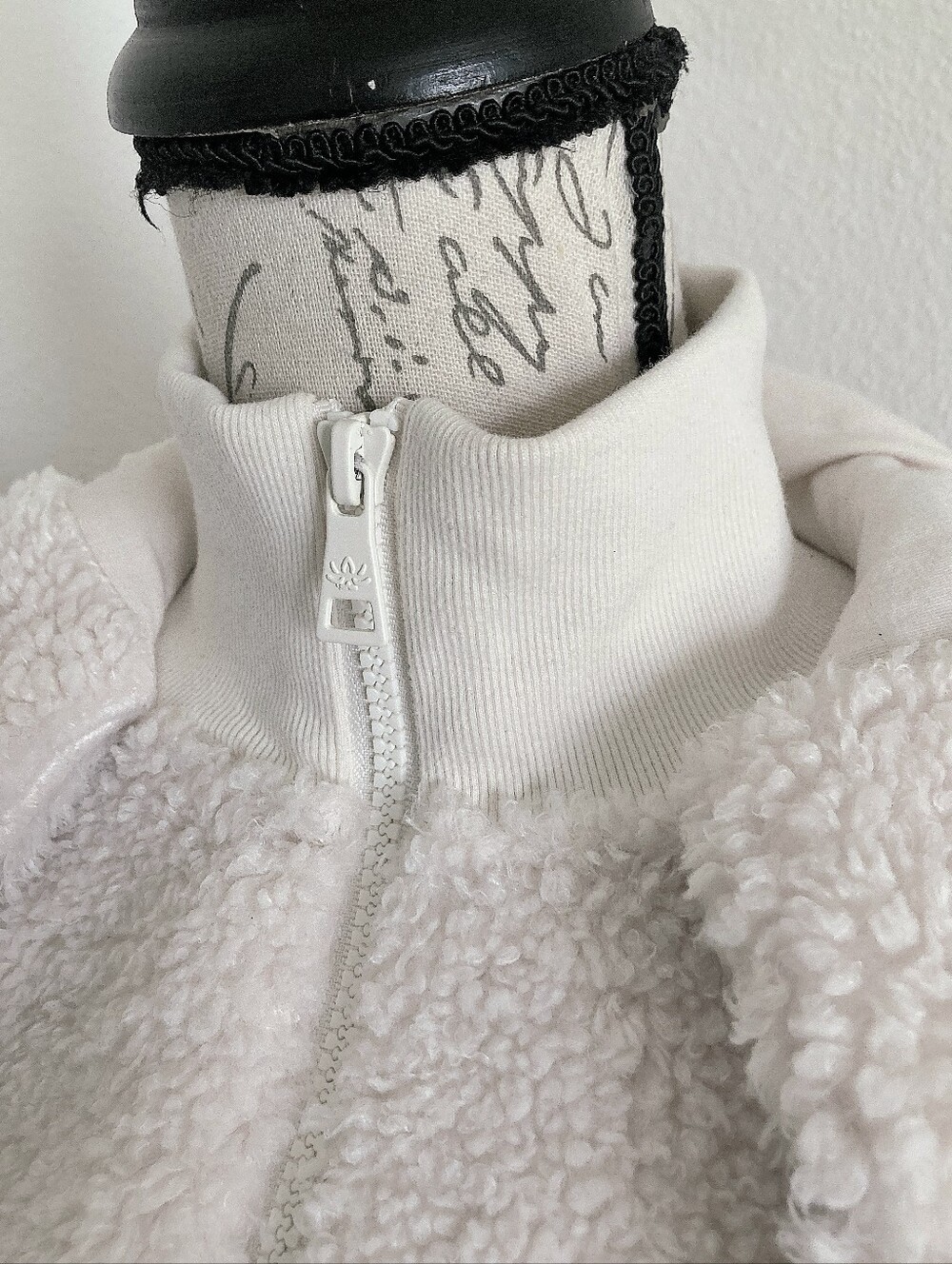 Beyond Yoga Adventure Faux Shearling Hoodie Sherpa Jacket XS Casual Athleisure - Picture 7 of 17